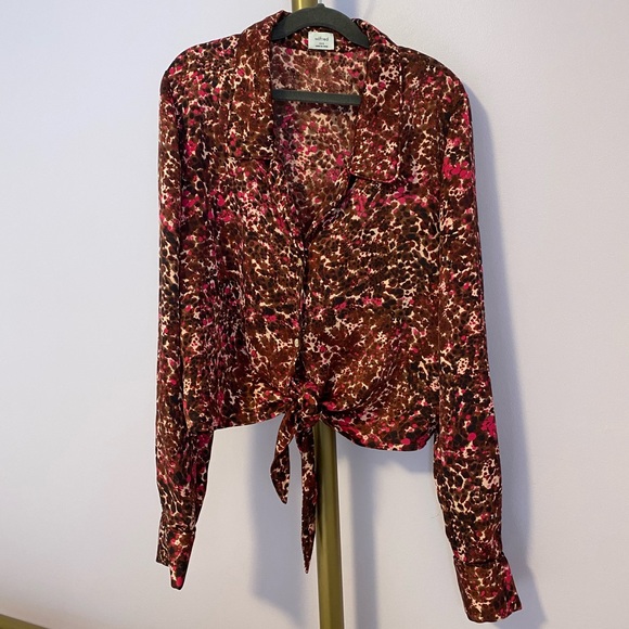 Wilfred Tie-up Blouse - Picture 3 of 8